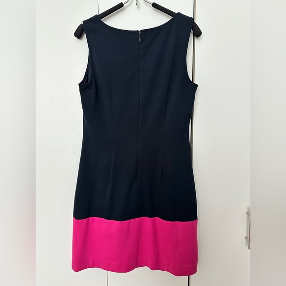 Banana Republic in Navy and Pink Colorblock shift dress in 4P - Picture 2 of 5